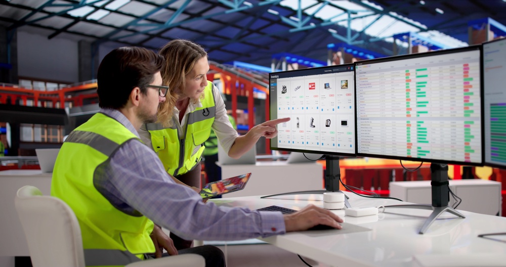 Streamlining,Business,Operations:,Using,Inventory,Software,In,Logistics,Company's,Warehouse